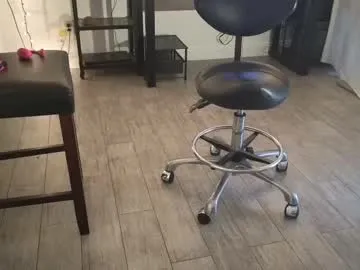 sweetkarmababy – webcam model profile photo Image 10