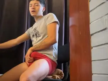 Seline – webcam model profile photo Image 8