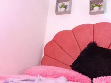 NatashaRaven cam session Image 11