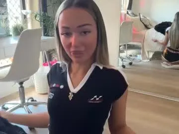 luvlivvyy Image 14