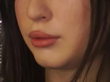 sofiakhanxo – webcam model profile photo Image 10