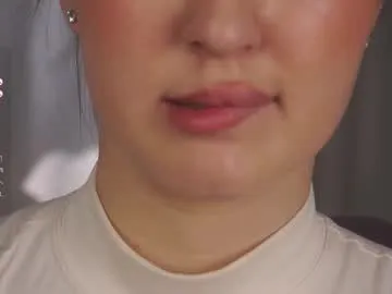 sofiakhanxo – webcam model profile photo Image 9