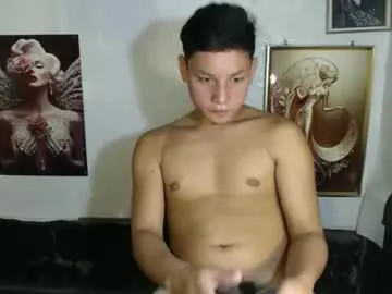 mae_nathan – webcam model profile photo Image 4