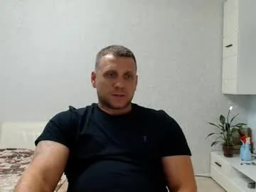 mae_nathan – webcam model profile photo Image 14