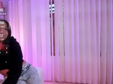 MiaKorz – webcam model profile photo Image 17