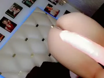 EmiliaWalker – webcam model profile photo Image 10