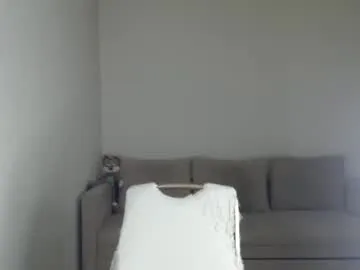 AlyBellemore – webcam model profile photo Image 9