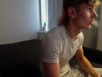 AdelinaLuuna – webcam model profile photo Image 4