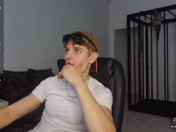 AdelinaLuuna – webcam model profile photo Image 5