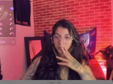 the_right_girl – webcam model profile photo Image 12