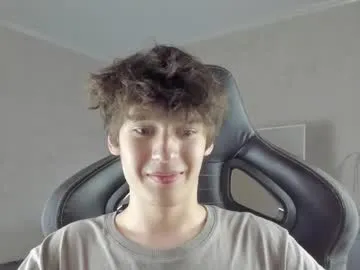 mae_nathan – webcam model profile photo Image 2