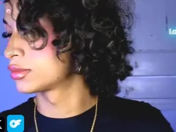 dovia – webcam model profile photo Image 11