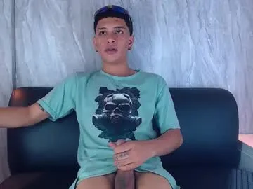 JuliahLewis – webcam model profile photo Image 10