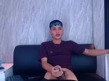 JuliahLewis – webcam model profile photo Image 9