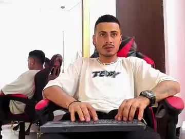 indian_couple247 – webcam model profile photo Image 2