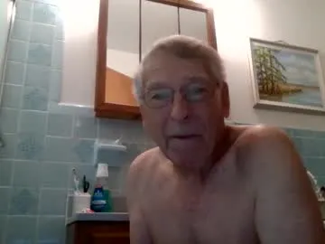 cguffey2284 – webcam model profile photo Image 2