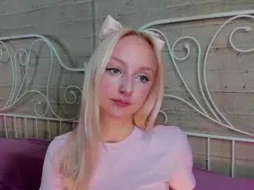 miaa_monrroee_ – webcam model profile photo Image 2