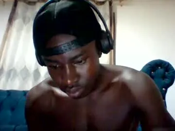 phatassblond – webcam model profile photo Image 5