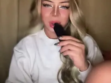 EmiliaWalker – webcam model profile photo Image 19