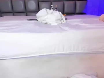 pinkypuppa – webcam model profile photo Image 6