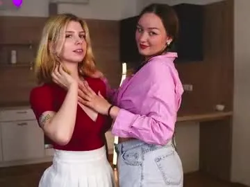 sweetkarmababy – webcam model profile photo Image 12