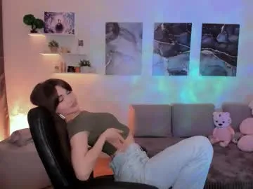 bookishdivya – webcam model profile photo Image 10