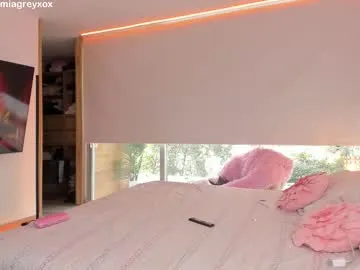 mia_greyy Image 9