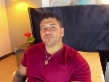 naisharousell – webcam model profile photo Image 9