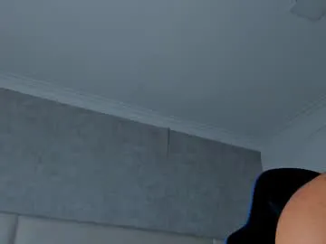 antonella_mcry – webcam model profile photo Image 19