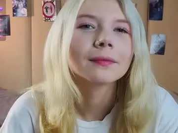 kairadayamai – webcam model profile photo Image 9
