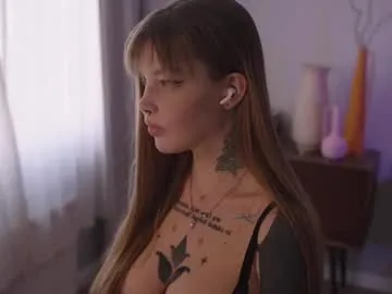 mileeena Image 2