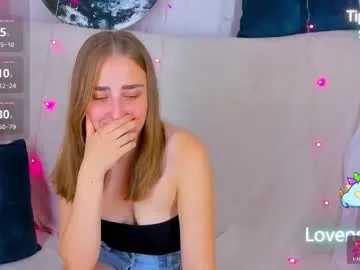 Liv – webcam model profile photo Image 8