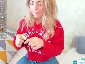 fogbunny – webcam model profile photo Image 16