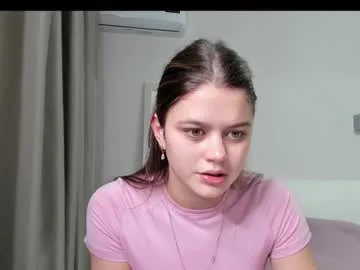 Sandra – webcam model profile photo Image 3