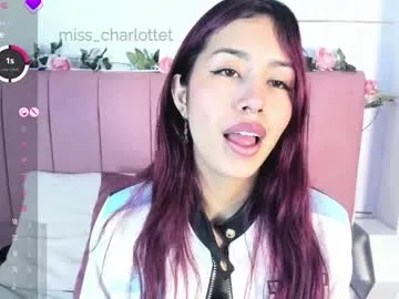 splendid_dolls – webcam model profile photo Image 3