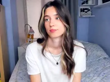 mae_nathan – webcam model profile photo Image 7