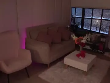 missvalery_1 Image 3