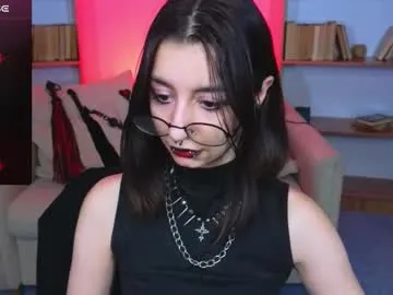 AlexisWilliams – webcam model profile photo Image 6