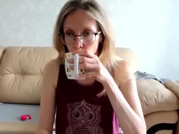 cori_paige – webcam model profile photo Image 4