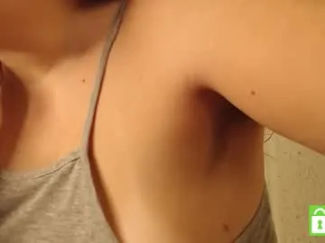 shreya_0 – webcam model profile photo Image 14