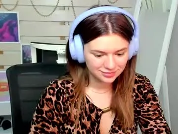 monika_youu Image 15