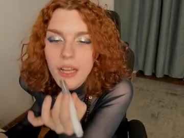 AishaHale cam session Image 4