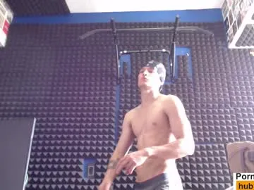 iamsomeone1234 – webcam model profile photo Image 11