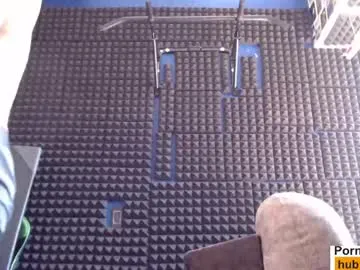 iamsomeone1234 – webcam model profile photo Image 6