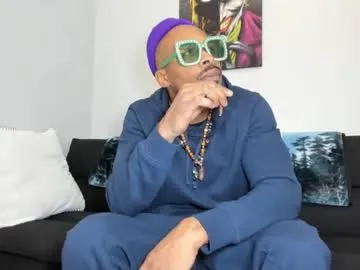 sexy_twishu – webcam model profile photo Image 3