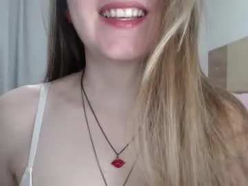 MiaReys – webcam model profile photo Image 6