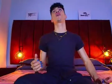 sofiakhanxo – webcam model profile photo Image 6