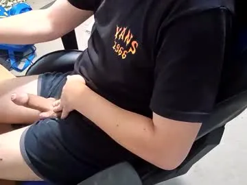 EmiliaWalker – webcam model profile photo Image 10