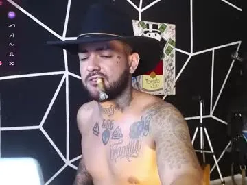 Yasmina – webcam model profile photo Image 9