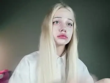 milkycute – webcam model profile photo Image 18